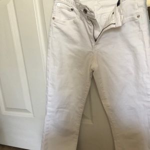 White skinny jeans